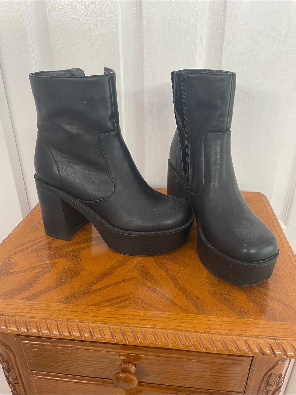 Steve Madden Black Platform Block-Heel Ankle Boots